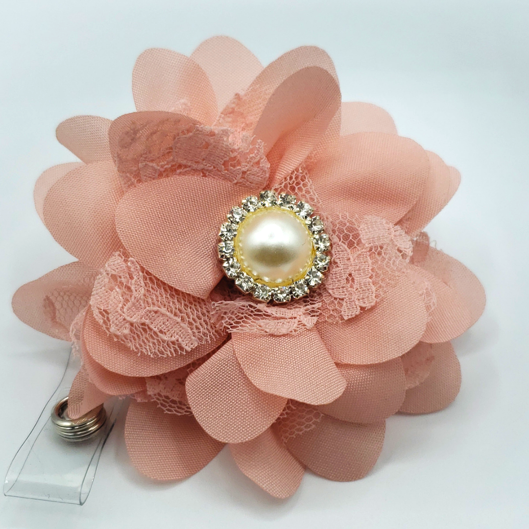 Pink Pearl Daisy Badge Reel